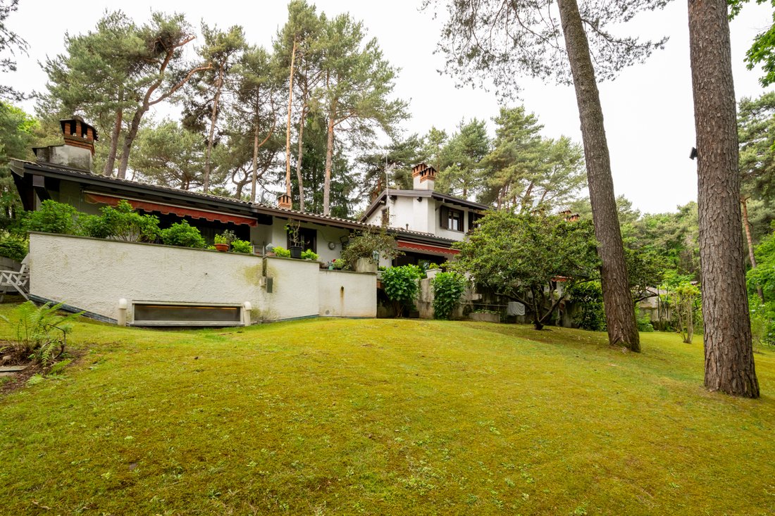 Villa à Como Borghi, Côme, Lombardie 1 - 17870041