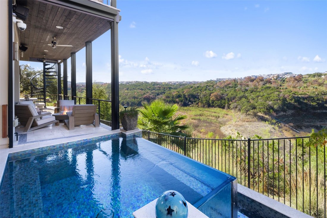 House in The Hills, Texas, United States 3 - 17865763