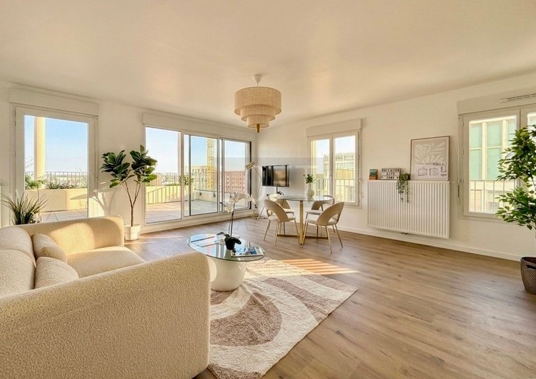 Penthouse in Saint Jean-Belcier-Carle Vernet-Albert 1er, Bordeaux, France 1 - 17865380