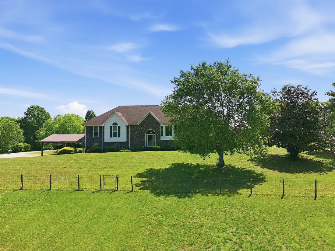 House in Columbia, Tennessee, United States 2 - 17866290