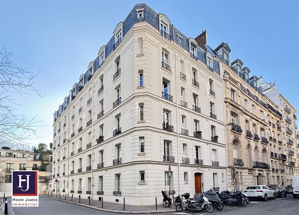 Apartment in Saint Gervais, Paris 4e Arrondissement, Paris 1 - 17865435