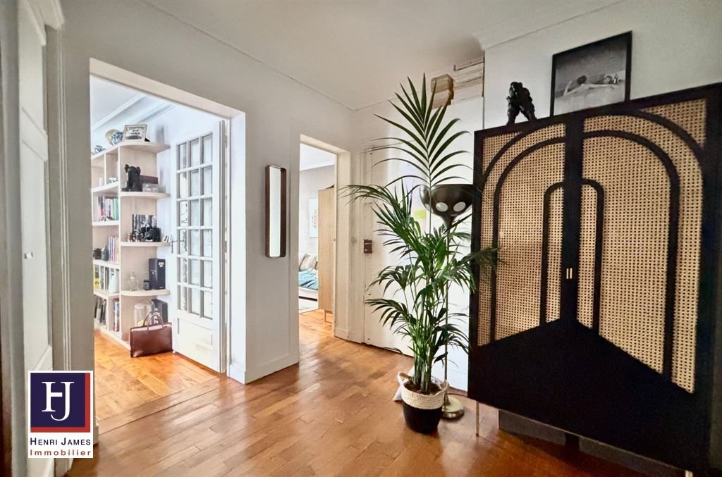 Apartment in Saint Gervais, Paris 4e Arrondissement, Paris 4 - 17865435