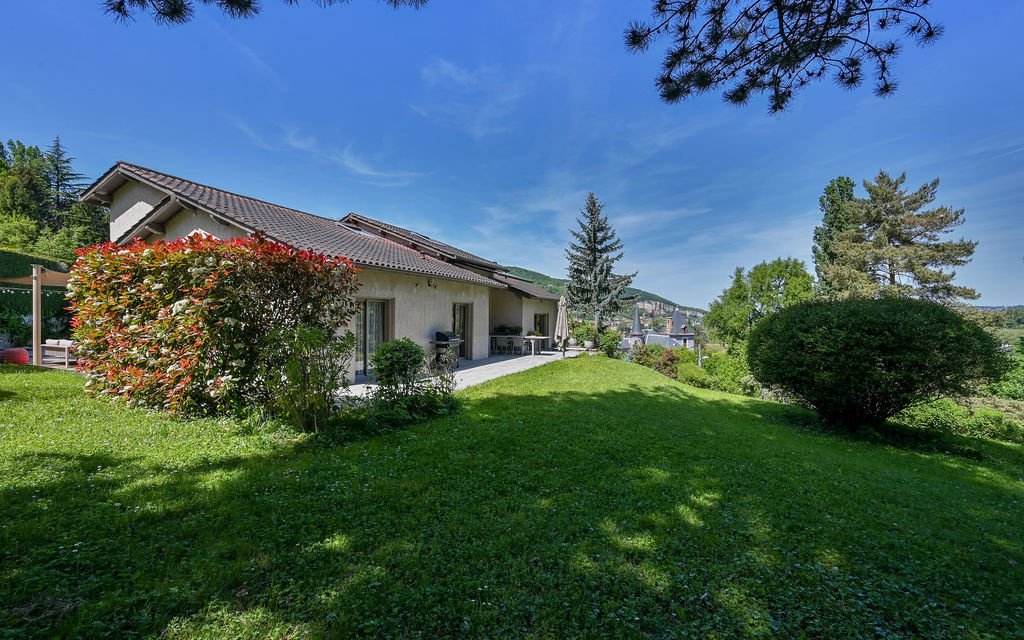 House in Saint-Romain-au-Mont-d'Or, Auvergne-Rhône-Alpes, France 2 - 17865682