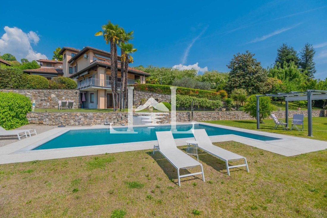Villa in Verbania, Piedmont, Italy 2 - 17868153