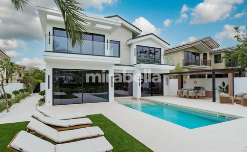 Villa en Jumeirah Golf Estates, Dubái, Emiratos Árabes Unidos 1