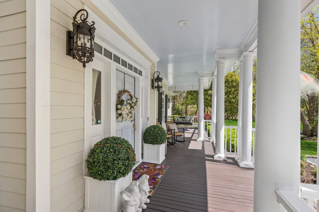 Laurel Hollow, New York, United States 5 - 17866708