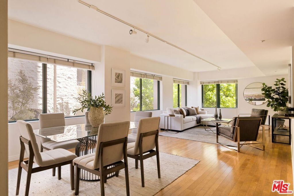 Condo in Los Angeles, California, United States 1 - 17869960