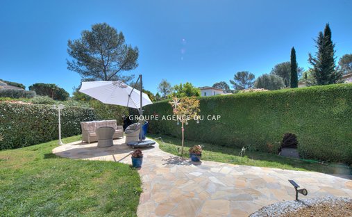 Apartment in Le Dramont-Agay-Anthéor-Le Trayas, Saint-Raphaël, France 1