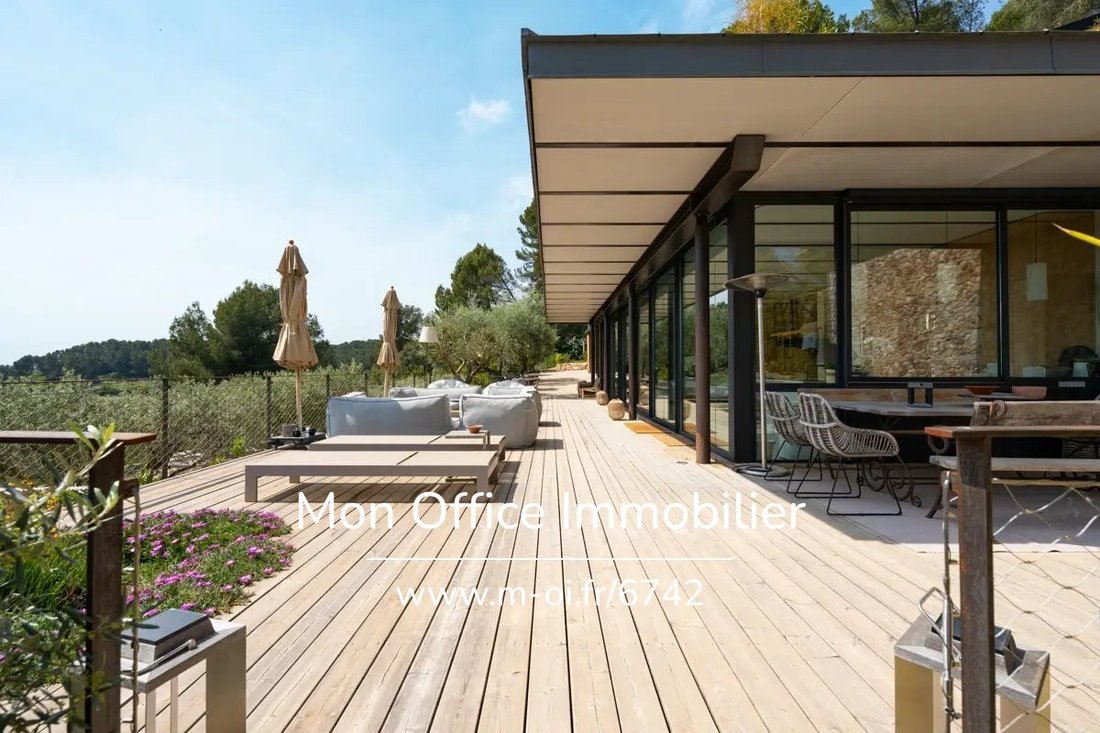 Villa in Granettes-Jauberte-Sainte Anne, Aix-en-Provence, France 4 - 17866768