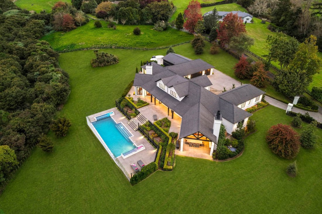 House in Riverhead, Auckland, New Zealand 3 - 17868626