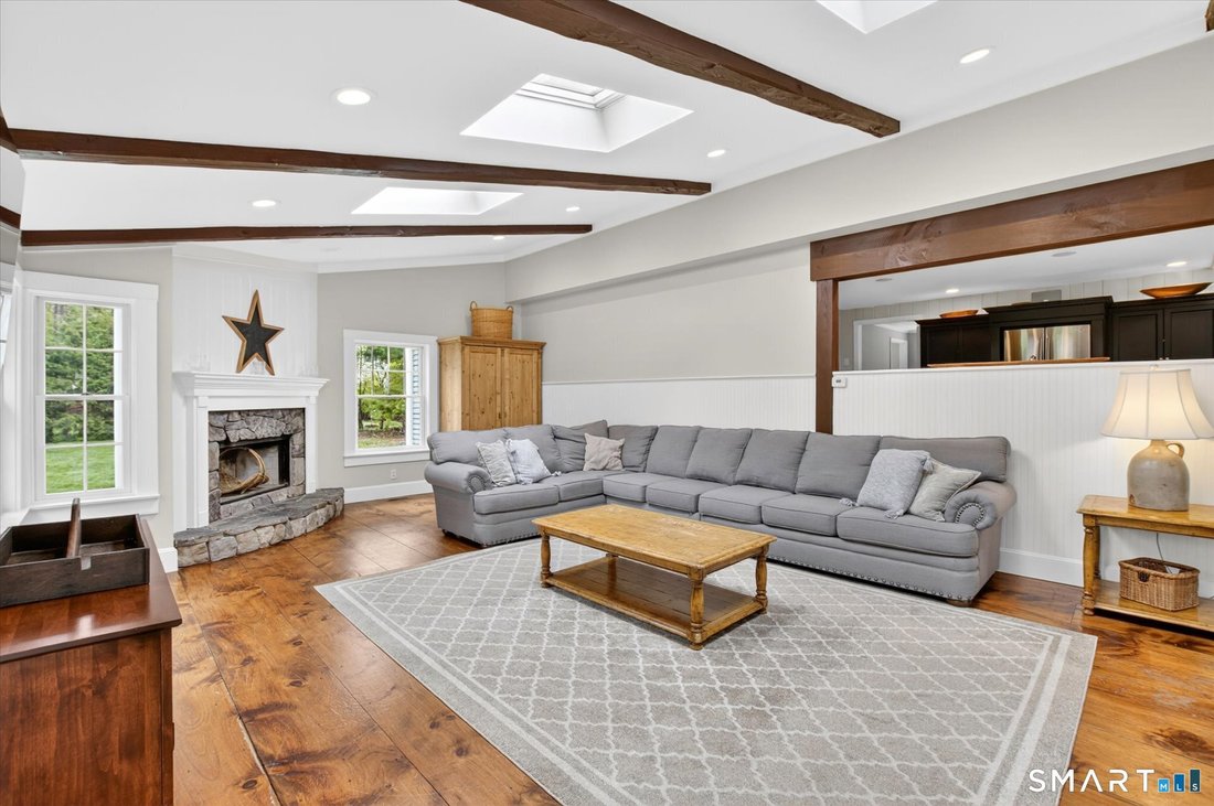 House in Simsbury, Connecticut, United States 5 - 17867066