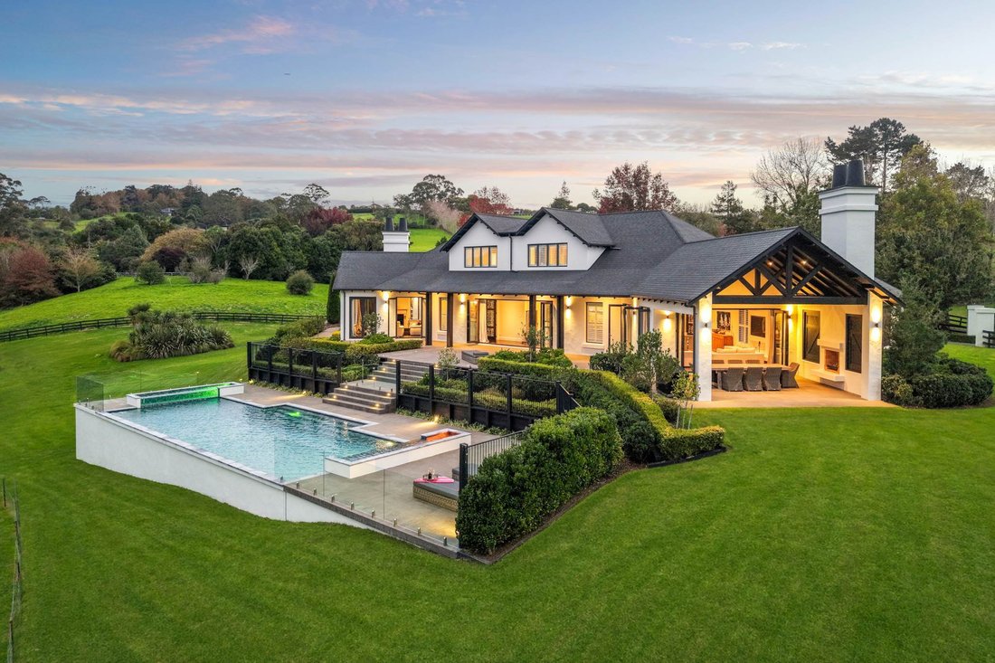 House in Riverhead, Auckland, New Zealand 2 - 17868626