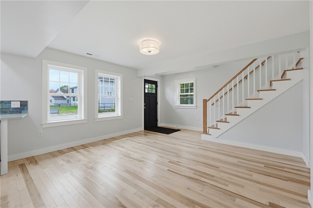 East Providence, Rhode Island, United States 5 - 17869705