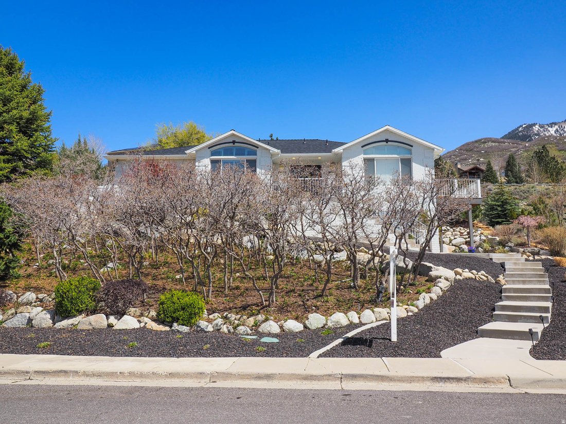 House in Sandy, Utah, United States 3 - 17869048