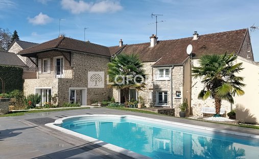 Villa in Bellefontaine, Ile-de-France, France 1