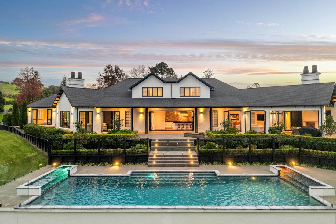 House in Riverhead, Auckland, New Zealand 1 - 17868626