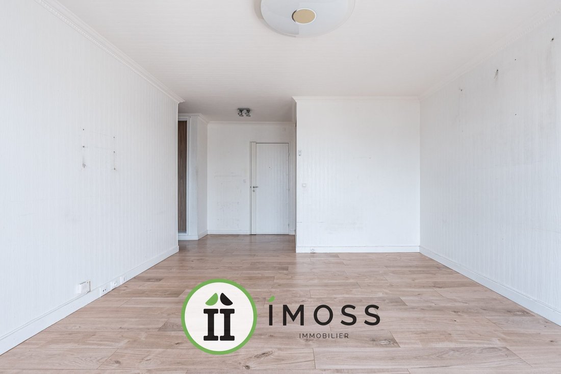 Apartment in Amiraux-Simplon-Poissonniers, Paris 18e Arrondissement, Paris 5 - 17868753