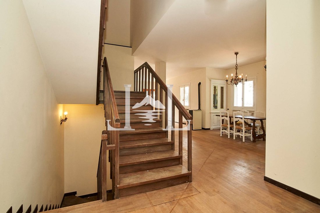 Villa in Montevecchia, Lombardy, Italy 2 - 17868152