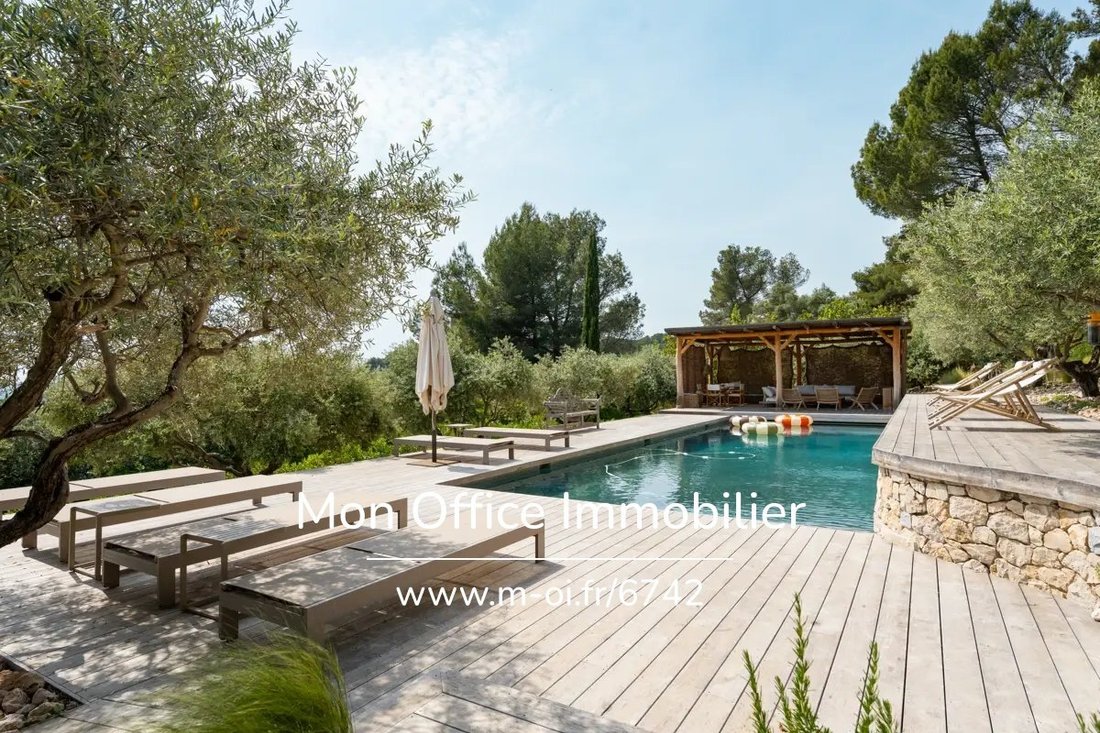 Villa in Granettes-Jauberte-Sainte Anne, Aix-en-Provence, France 2 - 17866768
