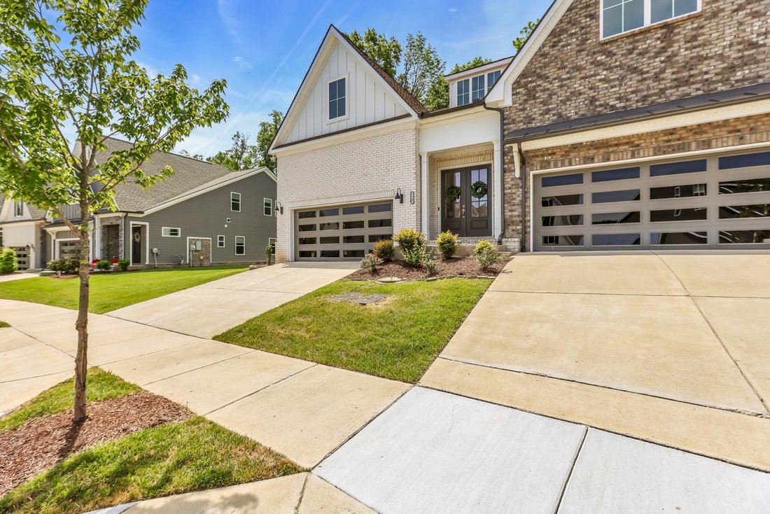 Co Op in Nashville, Tennessee, United States 5 - 17869435