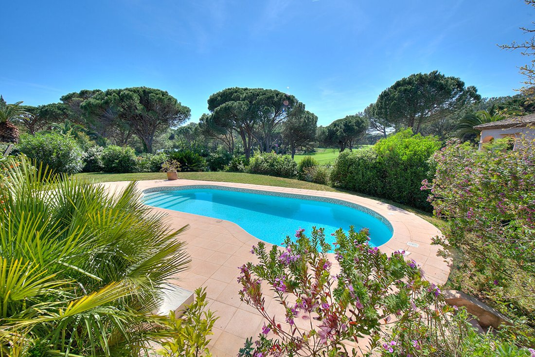 Villa in Aiguebonne, Saint-Raphaël, France 3 - 17866763