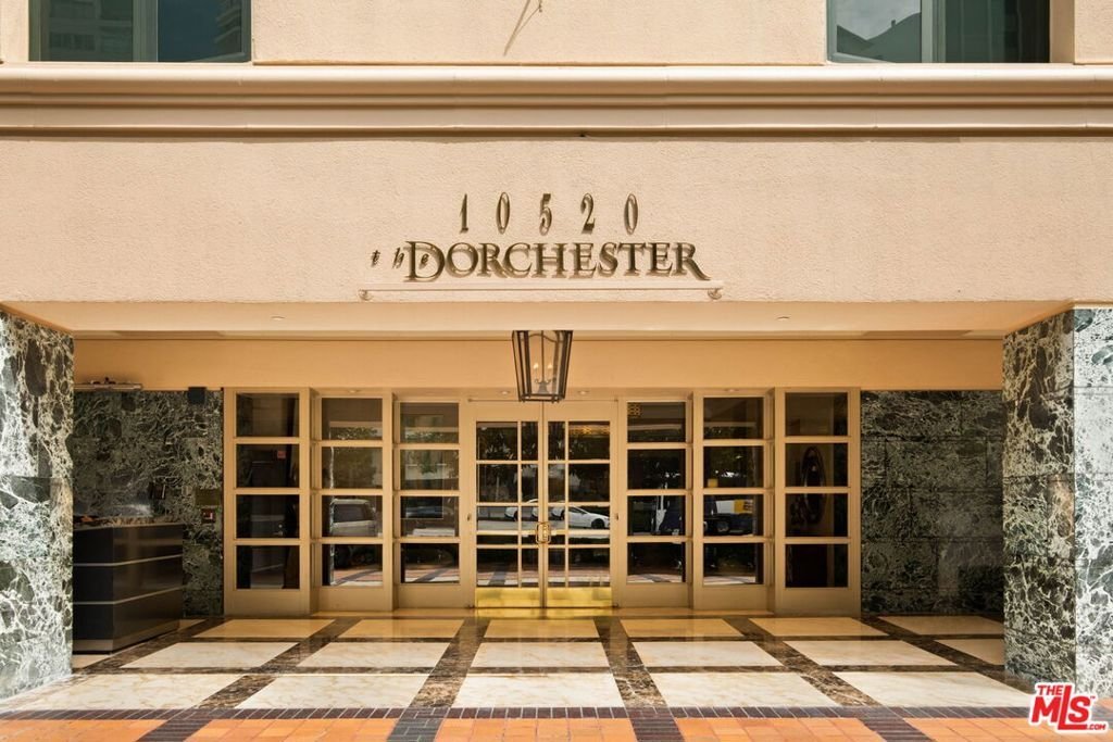Condo in Los Angeles, California, United States 3 - 17869960