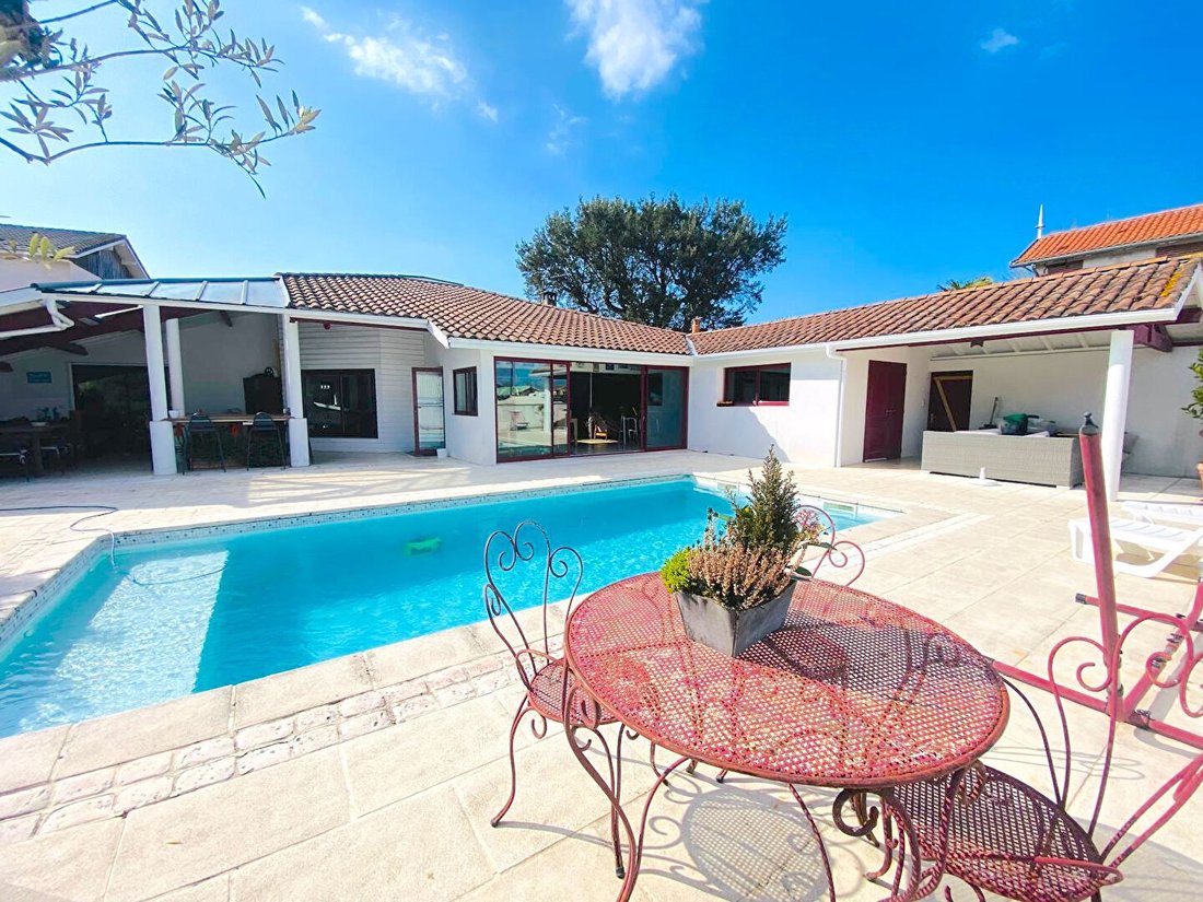 Villa in Centre Ville, Gujan-Mestras, France 1 - 17866686