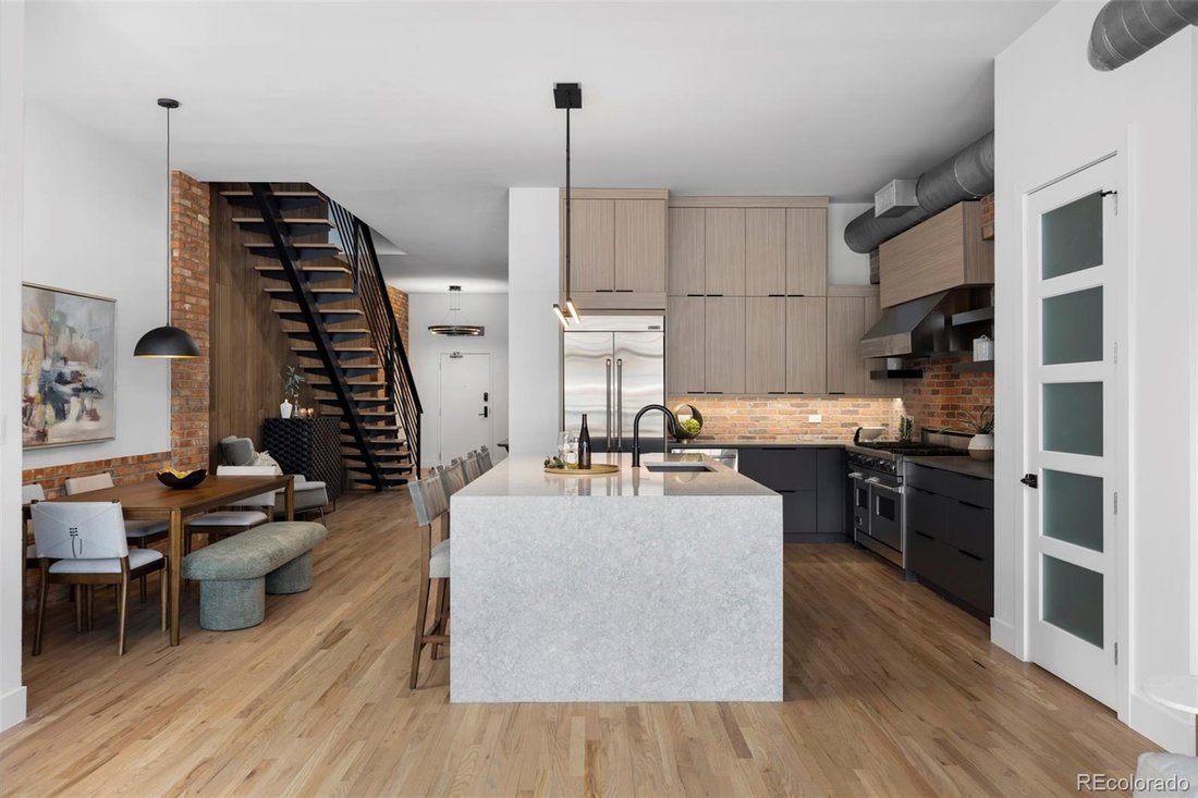 Condo in Denver, Colorado, United States 5 - 17869698