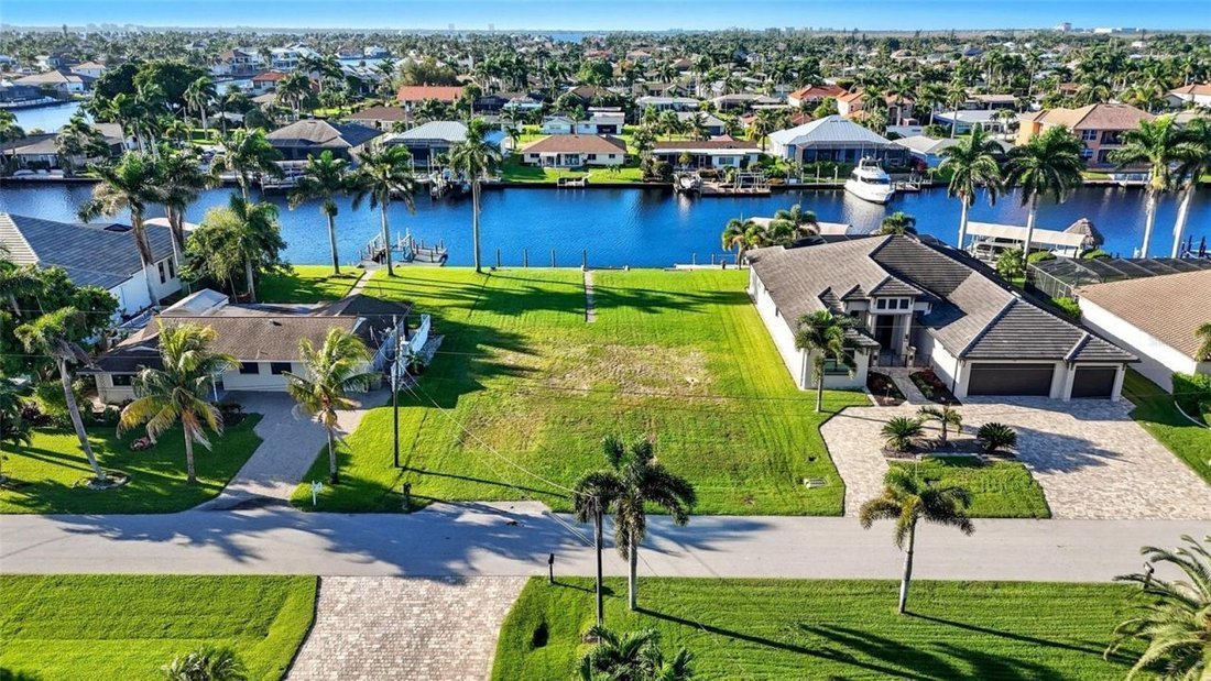 Land in Cape Coral, Florida, United States 2 - 17868469