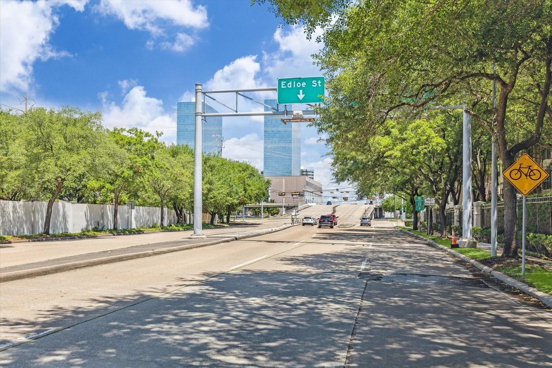 House in Houston, Texas, United States 3 - 17869620
