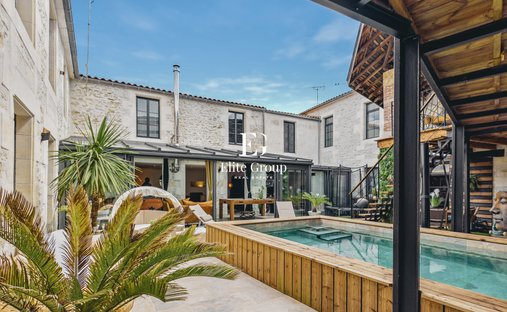 House in Centre, Tonnay-Charente, France 1
