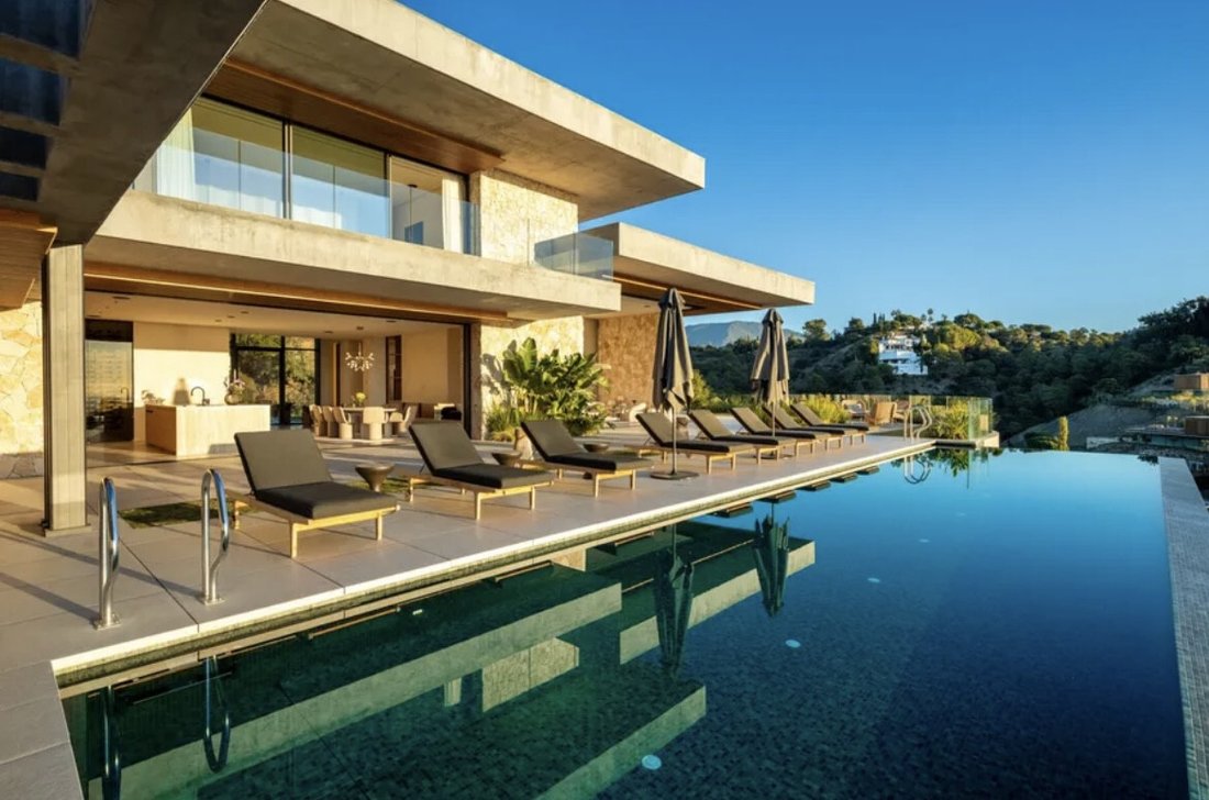 Villa in Benahavis, Andalusia, Spain 3 - 17870467