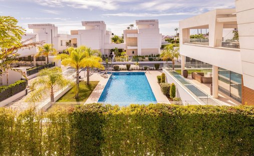Villa en San Pedro Alcántara, Andalucía, España 1