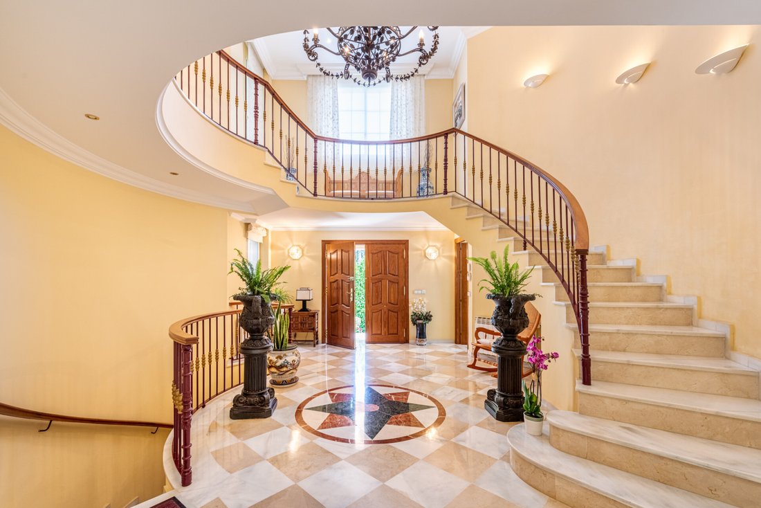 Villa in Nueva Andalucia, Marbella, Spain 3 - 17870308