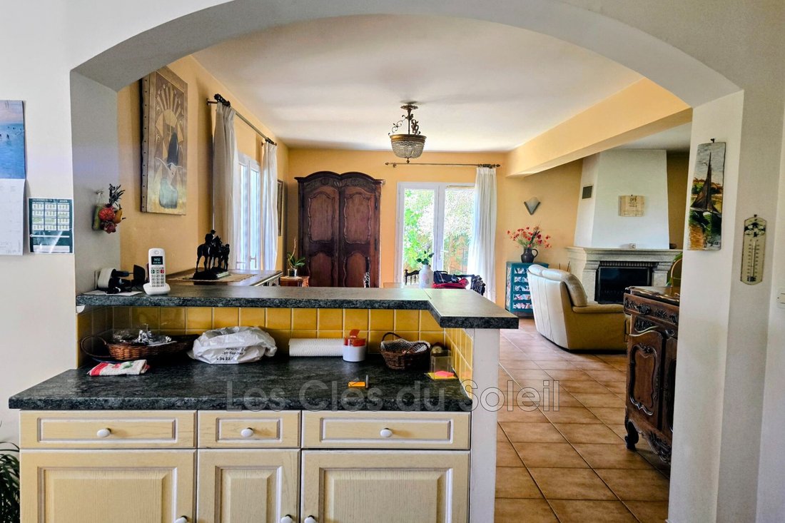 Villa in Bandol, Provence-Alpes-Côte d'Azur, France 5 - 17870062