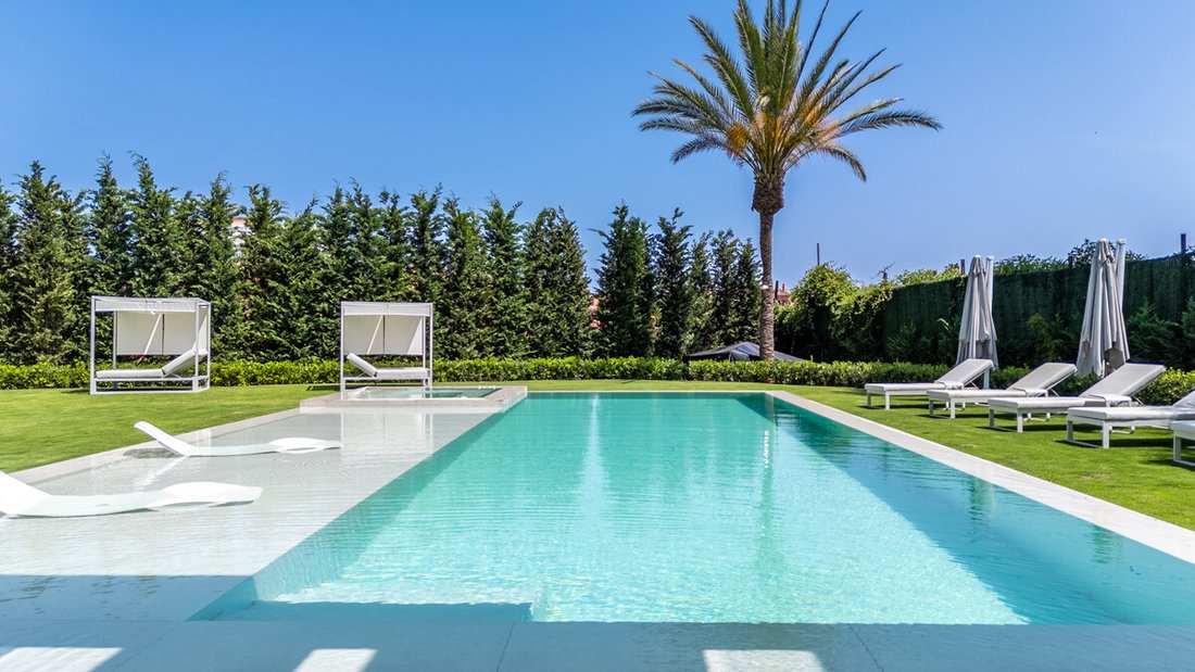 Villa in Elviria-Cabopino, Marbella, Spain 3 - 17870405