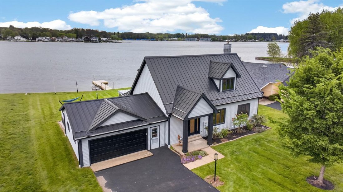 House in Conneaut Lakeshore, Pennsylvania, United States 4 - 17870349