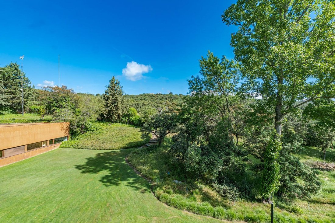 Villa in Las Rozas de Madrid, Comunidad de Madrid, Spain 4 - 17870341