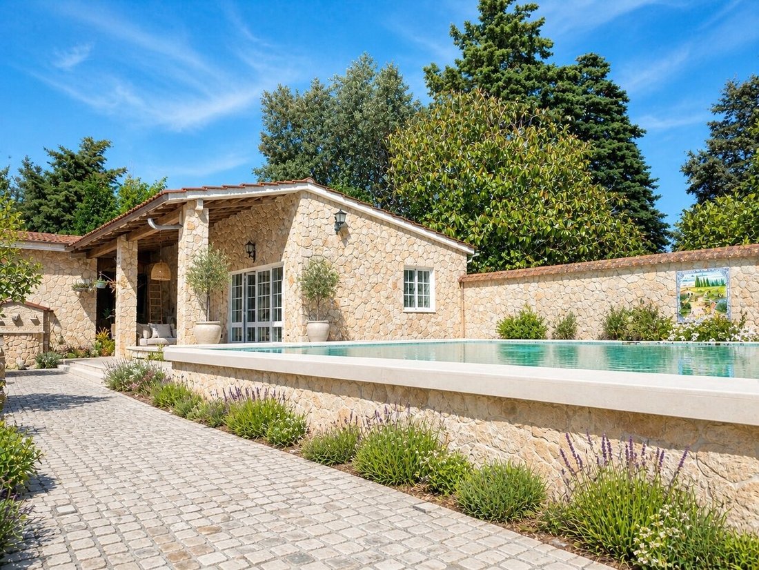 Farm Ranch in Romeira e Varzea, Santarem District, Portugal 1 - 14368742