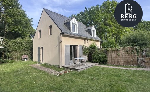 House in La Trinité-sur-Mer, Brittany, France 1
