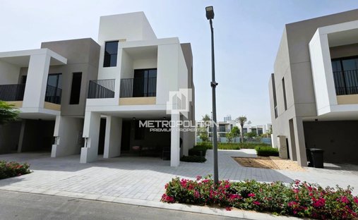 Townhouse in Wadi Al Safa 5, Wadi Al Safa, Dubai 1