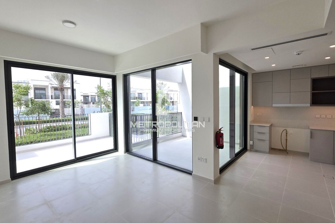 Townhouse in Wadi Al Safa 5, Wadi Al Safa, Dubai 4 - 17870628