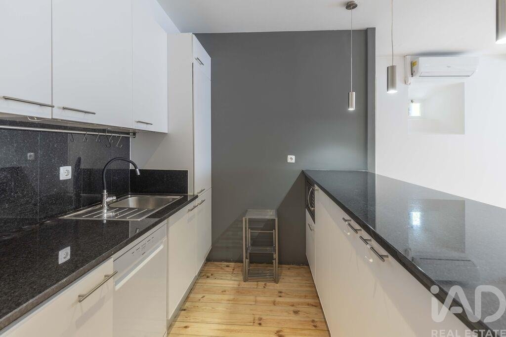 Apartment in Arroios, Lisbon, Portugal 3 - 17870830