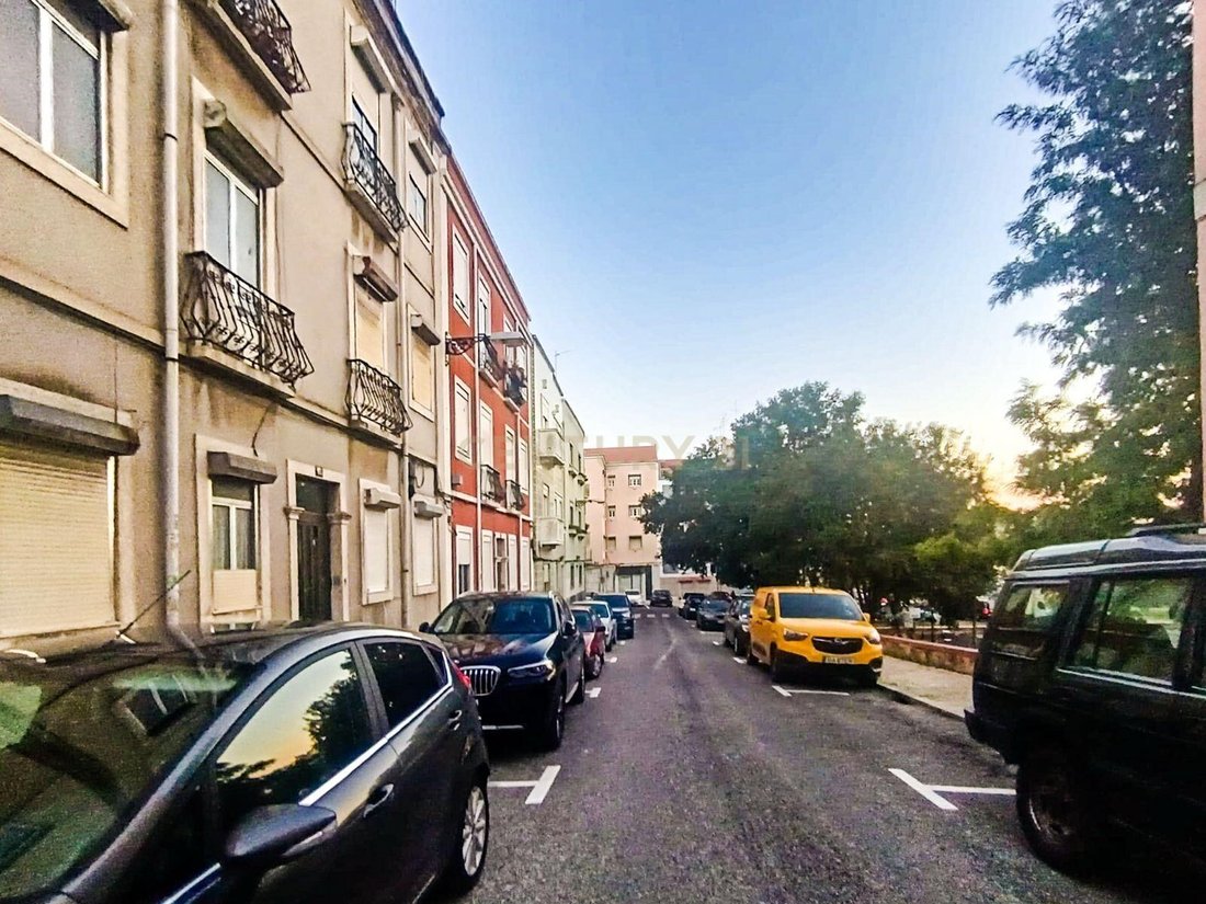 House in Penha de Franca, Lisbon, Portugal 3 - 17870580