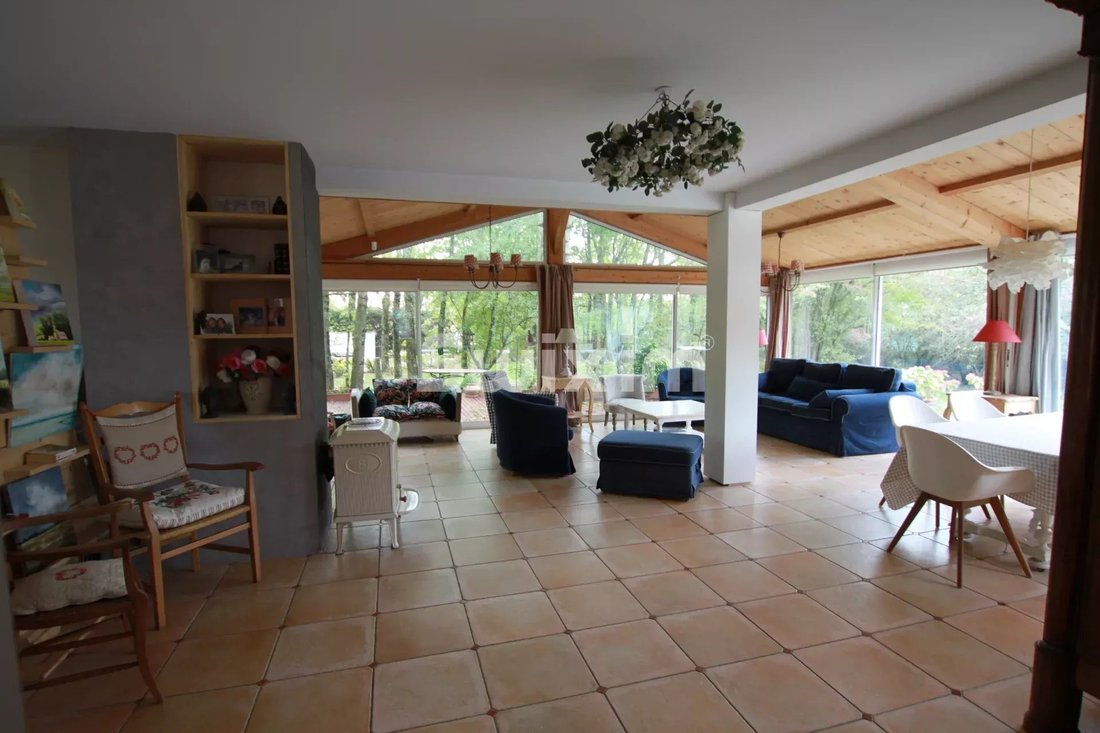 Estate in Saint-Cyr-sur-le-Rhone, Auvergne-Rhône-Alpes, France 5 - 17870589
