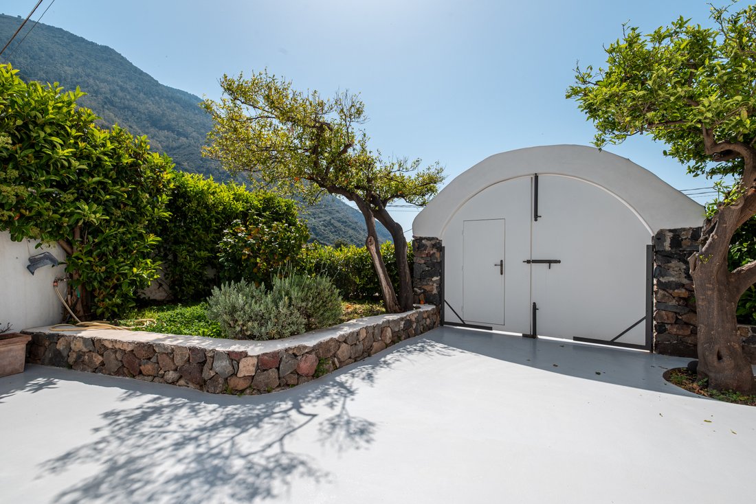 Villa in Leni, Sicily, Italy 3 - 17870494