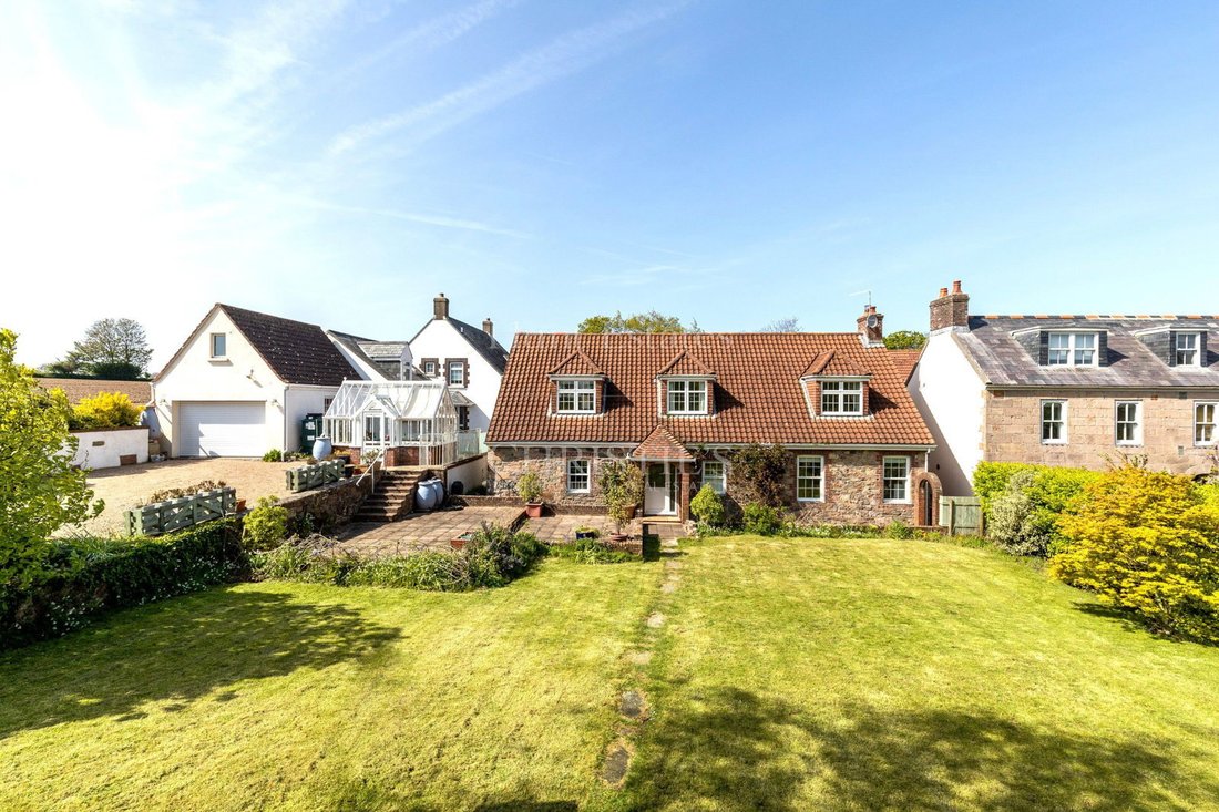 House in Jersey, St Lawrence, Jersey 2 - 17870749