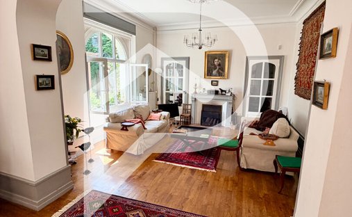Villa a Vesone, Perigueux, Francia 1