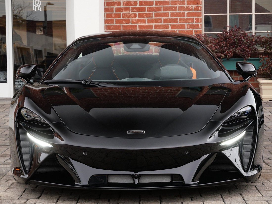 Coupe in Beverly Hills, CA, United States 2 - 17870493