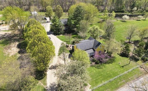 Farm Ranch in Sawyer, Michigan, United States 1